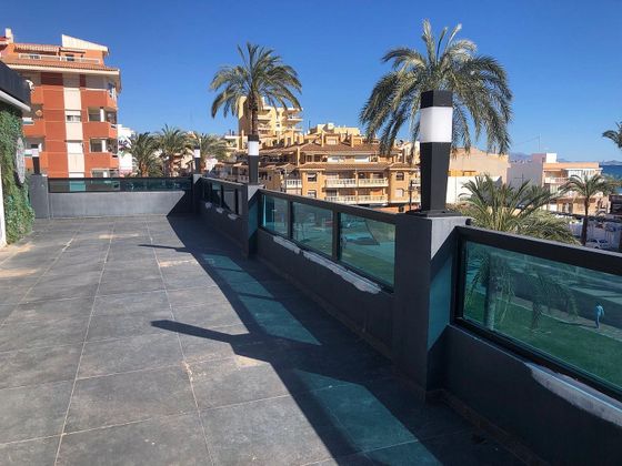 Foto 2 de Local en alquiler en Campello Playa con terraza