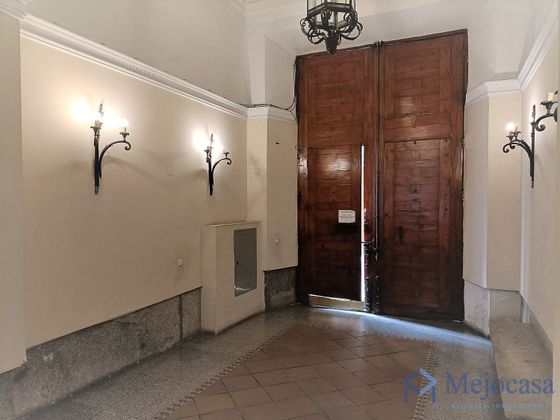 Foto 2 de Venta de piso en Cortes - Huertas de 4 habitaciones con calefacción y ascensor