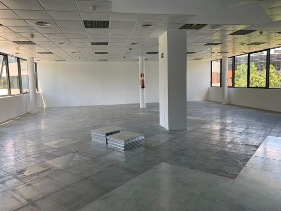 Foto 2 de Alquiler de oficina en El Soto de la Moraleja de 450 m²