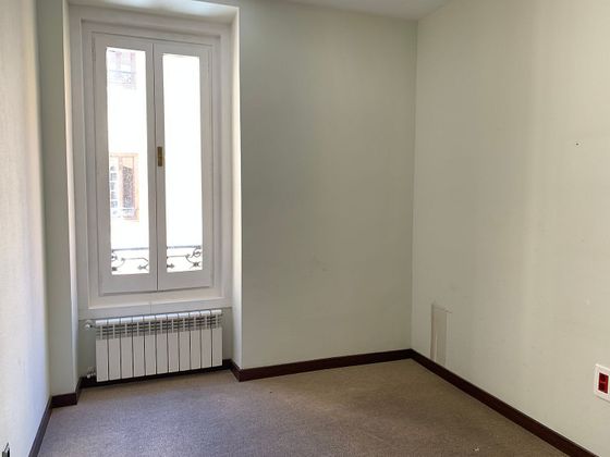 Foto 2 de Oficina en alquiler en Recoletos con aire acondicionado y calefacción
