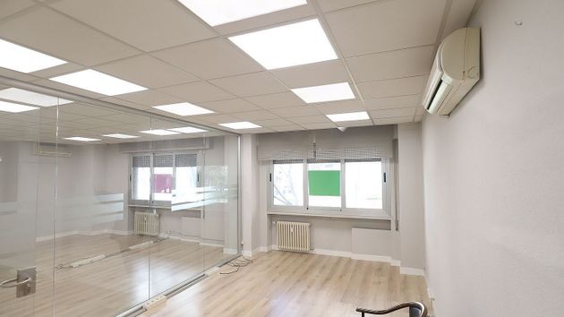 Foto 2 de Alquiler de oficina en Castillejos con aire acondicionado y calefacción