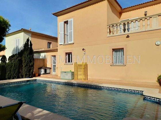 Foto 1 de Casa en venda a Badia Blava-Badia Gran-Tolleric de 4 habitacions amb terrassa i piscina