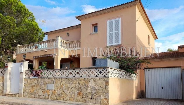 Foto 2 de Casa en venta en Badia Blava-Badia Gran-Tolleric de 4 habitaciones con terraza y piscina