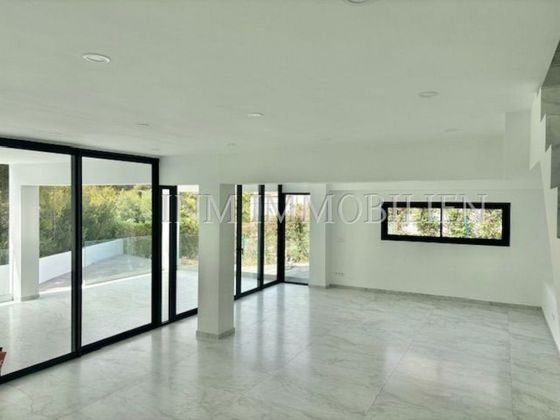Foto 2 de Chalet en venta en Portals Nous - Bendinat de 4 habitaciones con terraza y piscina