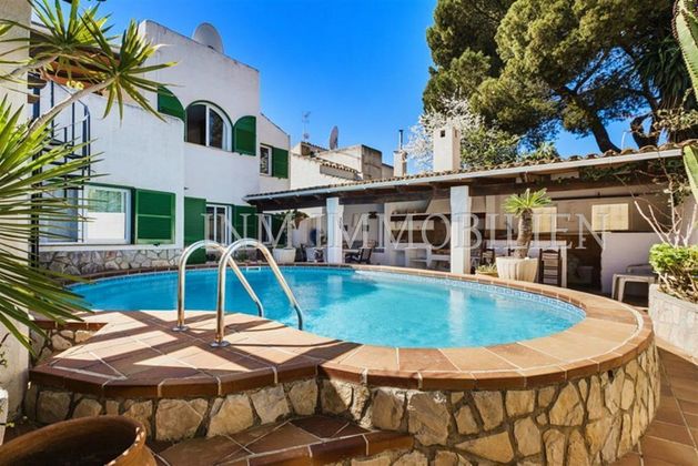 Foto 2 de Casa adosada en venta en Sol de Mallorca de 4 habitaciones con terraza y piscina