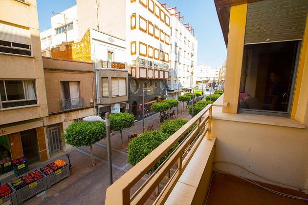 Foto 2 de Venta de piso en calle Hernan Cortes de 4 habitaciones con terraza y garaje