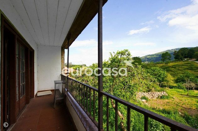 Foto 1 de Xalet en venda a Puente Viesgo de 4 habitacions amb terrassa