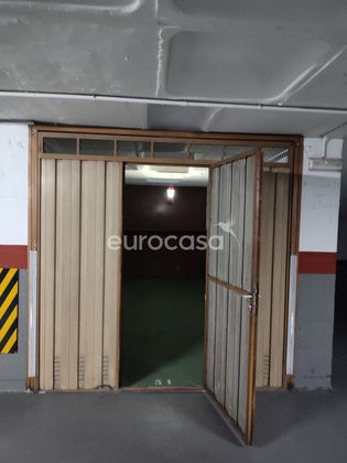 Foto 2 de Garaje en venta en Castilla - Hermida de 14 m²