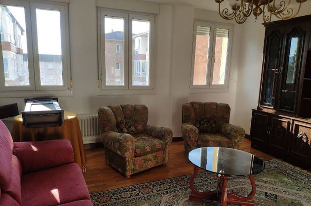 Foto 1 de Alquiler de piso en Reinosa de 3 habitaciones con muebles y calefacción