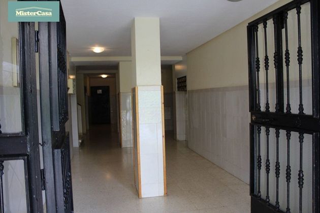 Foto 2 de Venta de piso en Taraguilla-Zona Estación de 3 habitaciones con terraza y ascensor