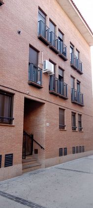 Foto 1 de Venta de piso en Almunia de Doña Godina (La) de 3 habitaciones con terraza y garaje