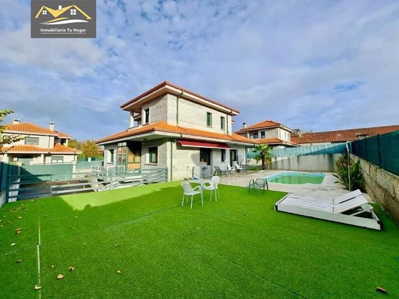 Foto 1 de Chalet en venta en Barbadás de 4 habitaciones con terraza y piscina