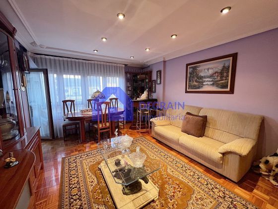 Foto 1 de Pis en venda a Castrillón de 3 habitacions amb terrassa i garatge