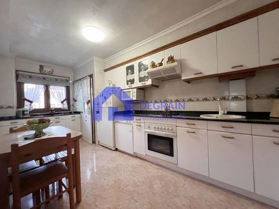 Foto 2 de Pis en venda a Castrillón de 3 habitacions amb terrassa i garatge