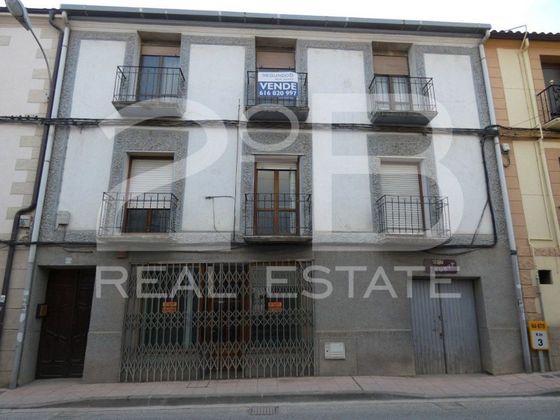 Foto 2 de Piso en venta en calle Ramón y Cajal de 4 habitaciones con terraza