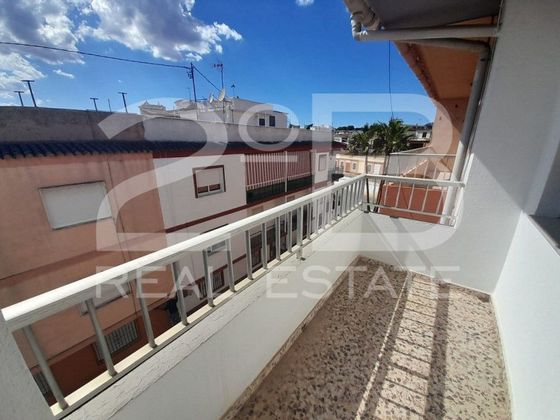 Foto 2 de Piso en venta en calle Dos de Mayo de 4 habitaciones con balcón