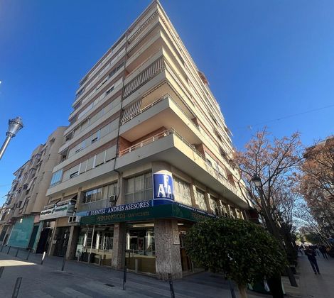 Foto 1 de Pis en venda a calle Juan Ramón Jiménez de 4 habitacions amb terrassa i balcó