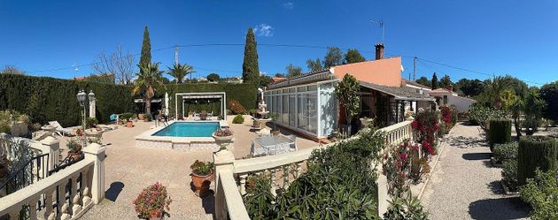 Foto 1 de Xalet en venda a Moralet - Cañada del Fenollar de 3 habitacions amb terrassa i piscina