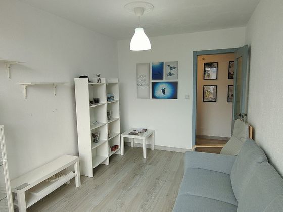 Foto 2 de Venta de piso en Corvera de Asturias de 3 habitaciones con terraza y calefacción