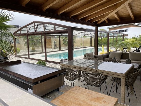 Foto 2 de Venta de chalet en Valdés de 2 habitaciones con terraza y piscina