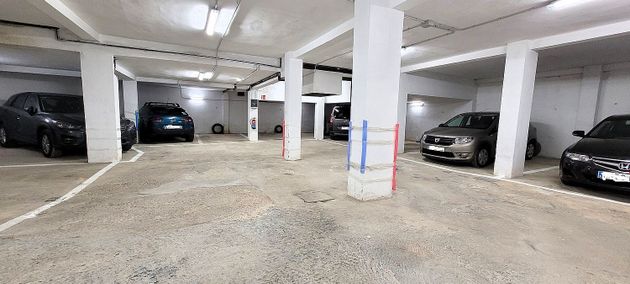 Foto 1 de Garaje en venta en calle Alegría de 267 m²