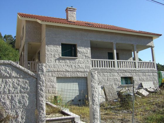Foto 1 de Xalet en venda a Moaña de 5 habitacions amb terrassa i jardí