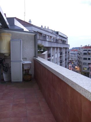 Foto 2 de Àtic en venda a Cangas de 2 habitacions amb terrassa i garatge