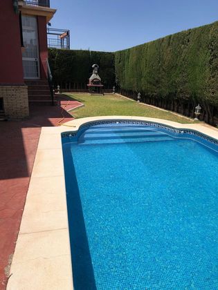 Foto 1 de Xalet en venda a calle Estacada del Cura de 4 habitacions amb terrassa i piscina