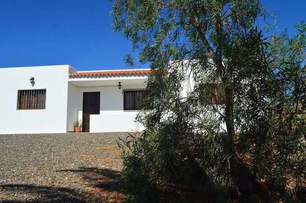 Foto 1 de Casa en venda a Tuineje de 3 habitacions amb terrassa i garatge