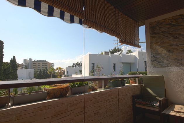 Foto 1 de Venta de piso en avenida De Las Golondrinas de 2 habitaciones con terraza y piscina