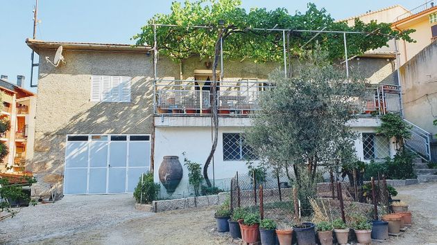 Foto 2 de Venta de chalet en Manzanares el Real de 4 habitaciones con terraza y garaje