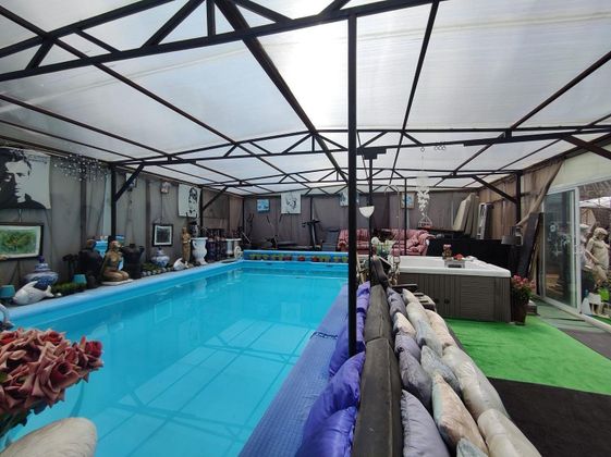 Foto 1 de Casa en venda a Rivas Urbanizaciones de 6 habitacions amb terrassa i piscina