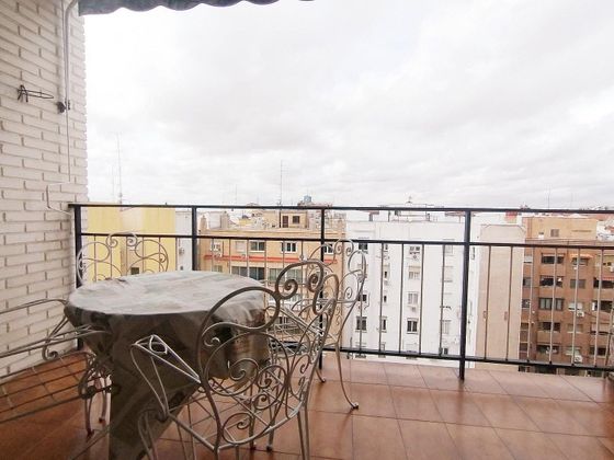 Foto 2 de Piso en venta en Goya de 3 habitaciones con terraza y garaje