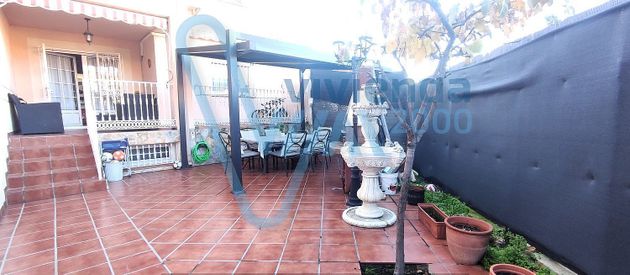 Foto 1 de Venta de casa en San Agustín de Guadalix de 5 habitaciones con terraza y piscina