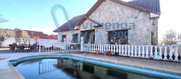 Foto 1 de Casa en venda a Cabanillas de la Sierra de 5 habitacions amb piscina i garatge