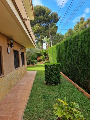 Foto 1 de Xalet en venda a Centro Ciudad de 4 habitacions amb terrassa i jardí