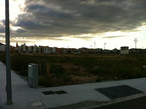 Foto 1 de Venta de terreno en Benaguasil de 431 m²