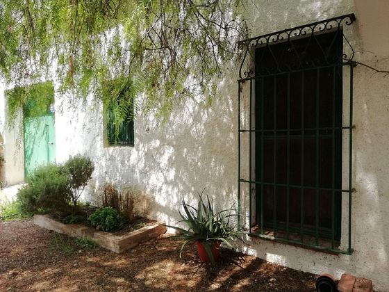 Foto 2 de Casa rural en venda a Moncada de 6 habitacions amb jardí