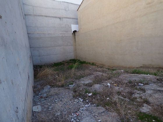 Foto 1 de Venta de terreno en Parque de la Bombilla-Pla de Rascanya de 138 m²