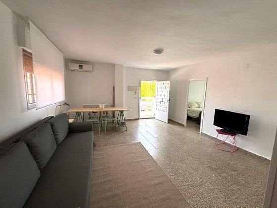 Foto 2 de Pis en lloguer a Urbanizaciones de 3 habitacions amb terrassa i mobles