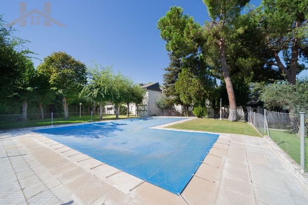 Foto 1 de Pis en venda a El Castillo Campodón de 2 habitacions amb piscina i jardí