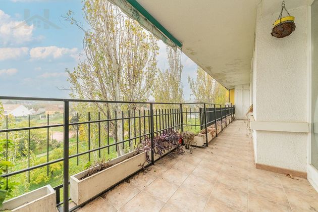 Foto 2 de Dúplex en venda a Coimbra - Guadarrama de 4 habitacions amb terrassa i garatge