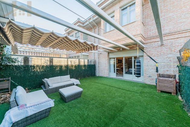 Foto 1 de Casa en venda a calle Joaquin Sorolla de 4 habitacions amb terrassa i garatge