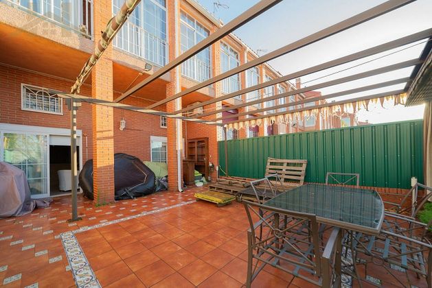 Foto 2 de Venta de casa en Coimbra - Guadarrama de 4 habitaciones con terraza y piscina