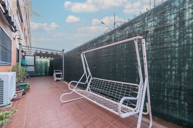 Foto 1 de Pis en venda a calle De Chipiona de 2 habitacions amb terrassa i garatge