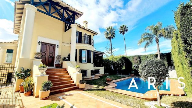 Foto 1 de Xalet en venda a Capellanía - Retamar de 6 habitacions amb terrassa i piscina