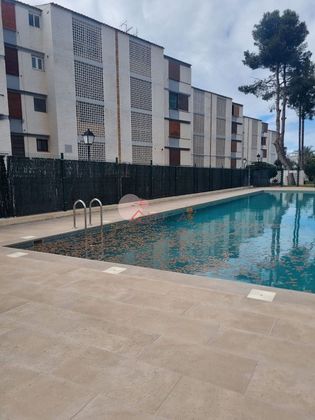 Foto 1 de Pis en lloguer a Curva - Heliópolis de 2 habitacions amb terrassa i piscina