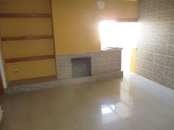 Foto 2 de Pis en venda a Marianistas - AVE de 3 habitacions amb terrassa i calefacció