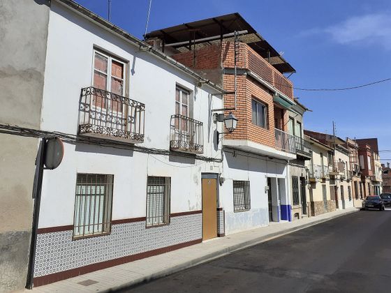Foto 1 de Casa adossada en venda a calle Luis Tassier de 3 habitacions i 238 m²