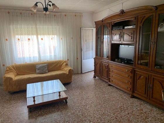 Foto 1 de Pis en lloguer a El Poblado - Abulagar de 3 habitacions amb terrassa i mobles